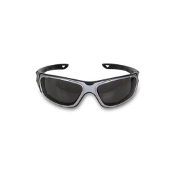 Lunettes de protection avec verres en polycarbonate. légeres et au design sportif.
- avec etui textile  clip fixable a la ceinture
-  traitement antibue
- branches amovibles et remplacables par une sangle pour travaux avec casque antibruit ou casque de travail
- monture avec garniture antichoc aeree
- branches en matteriau souple
en 166f
