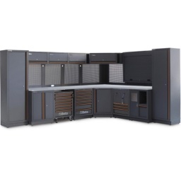 Combinaison d'ameublement d'atelier C45PRO 2.0
Combinaison comprenant les éléments suivants :
1 plan de travail en MDF revêtu d'acier inoxydable dimensions 2040x615 mm (C45PRO 2.0 PXE/3-2,0MT)
1 plan de travail en MDF revêtu d'acier inoxydable dimensions 1360x615 mm (C45PRO 2.0 PXE/2-1,3MT)
1 module fixe à 2 portes (C45PRO 2.0 MA)
1 servante mobile avec 7 tiroirs (C45PRO 2.0 C7)
1 module fixe avec 7 tiroirs (C45PRO 2.0 M7)
1 module fixe avec 2 enrouleurs intégrés (C45PRO 2.0 ACT)
1 module fixe de propreté (C45PRO 2.0 MS)
1 angle complet autoportant avec plan de travail en MDF revêtu d'acier inoxydable (C45PRO 2.0 CORNER/X)
2 panneaux porte-outils perforés (C45PRO 2.0 PF)
1 panneau porte-outils perforé, pouvant être équipé d'une prise de courant (non fournie) (C45PRO 2.0 PFE)
3 meubles hauts muraux (C45PRO 2.0 PM)
1 paroi porte-outils avec volet en aluminium (C45PRO 2.0 PAS)
6 étriers, type large (C45PRO 2.0 SL)
4 étriers, type étroit (C45PRO 2.0 SS)
2 armoires à 1 porte (C45PRO 2.0 AS1)