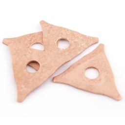 Triangles 20 pieces.








À PROPOS DE LA MARQUE CLAS
Notre Marque CLAS « Garage Solutions » basée en Savoie (France), a été créée en 1996. Nous sommes depuis toujours un acteur innovant de l’équipement et de l’outillage technique pour véhicules légers, utilitaires et poids lourds. Aujourd’hui, nous évoluons vers un écosystème offrant des solutions globales, bénéfique pour l’ensemble de nos partenaires. Nous nous adaptons à vos besoins et budgets, en étant toujours plus simple et réactif avec des hommes et des femmes experts, passionnés, au cœur d’une digitalisation à votre service. Consolidant notre leadership en France, nous accélérons notre expansion afin de devenir un acteur clef à l’international. 