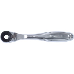 Pour embouts avec entra&icirc;nement ext&eacute;rieur 6 pans selon DIN 3126 / ISO 1173 - C 6,3
R&eacute;versible
Cliquet 72 dents
T&ecirc;te de cliquet extra-plate
Finition chrom&eacute;e
Chrome Vanadium
