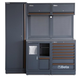 Combinaison d'ameublement d'atelier C45PRO 2.0
Combinaison comprenant les éléments suivants :
1 Plan de travail en MDF revêtu d'acier inoxydable, dimensions 1360 x 615 mm (C45PRO 2.0 PXE/2-1,3MT)
1 Module de fixe de propreté (C45PRO 2.0 MS)
1 Module fixe avec 7 tiroirs (C45PRO 2.0 M7)
2 Meubles hauts muraux (C45PRO 2.0 PM)
2 panneaux porte- outils perforés (C45PRO 2.0 PF)
2 étriers, type large (C45PRO 2.0 SL)
1 étrier, type étroit (C45PRO 2.0 SS)
1 Armoire à 1 porte (C45PRO 2.0 AS1)
