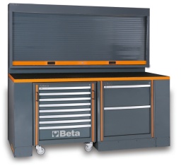 Combinaison composée de :
- Établi (C55BO/2)
- Module servante mobile d'atelier à 8 tiroirs (C55C8)
- Module fixe à 2 grands tiroirs (C55M2)
- Paroi porte-outils avec volet roulant (C55PS-O)
2.05x2.00x0.76 m
