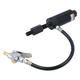 Conçu pour être utilisé avec tous les adaptateurs pour injecteurs diesel Laser 5/8", le Laser 8727 se monte en ligne avec le composant à extraire, ce qui permet une transmission plus efficace de la force d'impact et de la vibration à tout adaptateur à filetage UNF ou M18 de 5/8". La réduction de la longueur totale de travail permet également d'augmenter le nombre d'applications lorsque l'outil est utilisé avec le moteur dans le véhicule.
Pour un meilleur transfert de la force d'impact et de la vibration par rapport aux marteaux à percussion traditionnels de type pistolet.
Fonction de traction du marteau pneumatique. La force d'impact permet d'extraire au lieu de pousser.
Fourni avec des filetages de raccordement M18 x 1,5 mm et UNF 5/8".
Recommandé pour une utilisation avec tous les adaptateurs pour injecteurs diesel Laser à filetage 5/8", y compris : Références 4760 (kit Delphi/Bosch CR), 5128 (adaptateur double connexion Bosch CR), 7802 (extracteur Bosch), 6118 (Siemens M25), 6119 (Denso M20), 6120 (Siemens M27), 6121 (injecteurs non-CR M12), 6122 (Delphi M14) et 6123 (adaptateur hors ligne).
BPM : 4500. Consommation d'air : 0,110 m3/min. (3.9 CFM) (environ). Pression de service : 6,2 bar (90 psi)