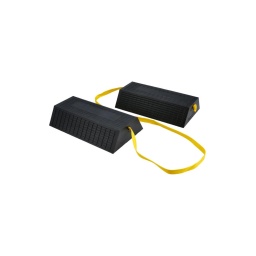 Paire de patins à profil haut, 300 x 170 x 70 mm, convenant aux élévateurs à ciseaux, aux élévateurs encastrés dans le sol, ainsi qu'aux plates-formes élévatrices standard. 
Peuvent également être utilisés comme cale de roue, par exemple pour les contrôles techniques. 
La nouvelle gamme de patins/blocs de levage Laser est fabriquée à partir d'un matériau en polyuréthane (PU) très résistant, léger et durable, qui résiste également à l'huile. 
Le polyuréthane est bien plus léger que le caoutchouc traditionnel, dure beaucoup plus longtemps et a une plus grande flexibilité, ce qui réduit le risque de dommages dus à la pression sur la carrosserie du véhicule. 
En outre, le PU est plus facile à recycler et s'inscrit dans la lignée des autres produits Laser qui sont déjà en PU recyclé, pour une gamme de produits plus respectueuse de l'environnement. 
La gamme complète comprend une variété de patins/blocs, conçus pour couvrir un large éventail d'applications en atelier et en carrosserie.

2 patins de levage très stables à profil haut, 300 x 170 mm, convenant aux élévateurs à ciseaux, aux élévateurs encastrés dans le sol, ainsi qu'aux plates-formes élévatrices standard. Peuvent également être utilisés comme cale de roue, par exemple pour les contrôles techniques.
70 mm d'épaisseur ; 0,8 kg.
Conçu pour minimiser les dommages dus à la pression lors de l'utilisation de plates-formes élévatrices. La grande surface confère une stabilité accrue et permet de soutenir à presque n'importe quel endroit sous le véhicule.
Fabriqué en polyuréthane (PU) solide. Très durable et résistant à l'huile.
Également doté d'une sangle de sécurité pour faciliter le retrait.