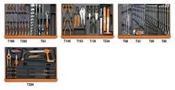 Composition de 104 outils pour la maintenance générale en plateaux thermoformés rigides en ABS
1260 tournevis pour vis à fente  2,5x50 - 3x75 - 3,5x100 - 4x125 - 5,5x100 - 5,5x150 - 6,5x150 mm	
1262	tournevis pour vis Phillips® PH0x60 - PH0x100 - PH1x80 - PH1x120 - PH2x100 - PH2x150 mm	
920A	douilles 6 pans avec carré conducteur femelle 1/2"  10-11-12-13-14-15-16-17-18-19-20-21-22-23-24-26-27-30-32 mm
920/21	rallonge - 1/2" 125 mm	
920/22	rallonge - 1/2" 255 mm	
920/25	cardan 1/2"	
920/42	poignée coulissante 1/2" 305 mm	
920/55	cliquet réversible 1/2" 	
1032	pinces pour circlips intérieurs à becs droits 180 mm	
1034	pinces pour circlips intérieurs à becs coudés 170 mm	
1036	pinces pour circlips extérieurs à becs droits 175 mm	
1038	pinces pour circlips extérieurs à becs coudés 175 mm	
1048N	Pince multiprise entrepassée 250 mm	
1052	pince - étau à becs droits 240 mm	
1084	Pince coupante diagonale à faible effort de coupe  160 mm	
1150	pince à becs demi-ronds longs  180 mm	
1166	Pince à becs demi-ronds longs  160 mm	
35	burins nervurés 100-200 mm	
1370	marteau de mécanicien 300 g	
1390	maillet à embouts nylon, manche en bois Ø 35 mm	
951	clés mâles 6 pans en T  2,5-3-4-5-6-8 mm	
55	clés à fourches 6x7-8x9-10x11-12x13-14x15-16x17-18x19-20x22 mm	
96/SC9	clés mâles 6 pans coudées  1,5÷10 mm	
42	clés mixtes 6-7-8-9-10-11-12-13-14-15-16-17-18-19-20-21 mm	
42	clés mixtes 22-24-27-30-32 mm	
1128BMX	ciseaux d’electricien	
1130BMX	Ciseaux multifonctions	
1719BMA...Q	Lime carrée demi-douce 200 mm	
1719BMA...P	Lime plate demi-douce 200 mm	
1719BMA...T	Lime triangulaire demi-douce 200 mm	
1719BMA...M	Lime demi-ronde demi-douce 200 mm	
1719BMA...R	lime ronde demi-douce 200 mm	
1726BM	monture de scie à métaux	
1728BM	lames de scies	
1771BM	cutter à lame sécable 18 mm avec lames 170 mm	
1778V18	185 mm