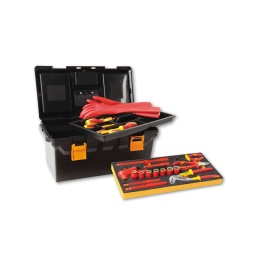 Composition de 32 outils isolées pour autos hybrides. en boite à outils en matière plastique avec plateau en mousse compacte
composition :
  920mq/55a cliquet réversible 1/2   