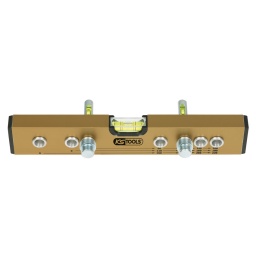 Spécialement conçu pour la mise à niveau précise horizontale et verticale des robinetteries 
2 calibres, filetages 1/2" sur un côté 
2 niveaux horizontaux, L. 246 mm 
Dimensions normalisées : 90 - 110 - 120 - 140 - 150 - 160 - 180 - 200 - 220 mm 
Gabarit en aluminium 

