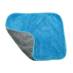 Chiffon en Microfibre 450mm x 380mm Bord en satin pour éviter les griffures Epaisseur permettant une absorbsion intense Retire aisément et efficacement la saleté de la carrosserie Finition sans traces utilisation pour garniture intérieur et carrosserie 