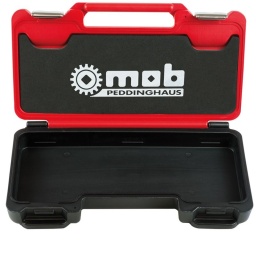 Coffret en Polyéthylène Haute Densité (PEHD), ne s’abîment pas aux chocs contrairement aux coffrets métalliques, qu’il est nécessaire de débosseler. Fermoirs métalliques. Compatible Fusion Box : peut se glisser sur un plus grand coffret d’outillage