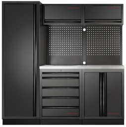 Le KRAFTWERK MOBILIO BLACK 3er combinaison offre une combinaison réfléchie d'espace de rangement, de flexibilité et de durabilité qui ne doit manquer dans aucun atelier. 
L'armoire haute avec ses quatre étagères offre beaucoup d'espace pour divers outils, matériaux et accessoires. Pour une manipulation particulièrement facile, les deux armoires supérieures sont équipées d'une suspension à gaz. 
La suspension à gaz facilite l'ouverture et la fermeture et permet un accès rapide aux outils et petites pièces fréquemment utilisés.

Espace de rangement personnalisable
Un autre point fort du KRAFTWERK MOBILIO 3er combinaison est le meuble à deux portes avec une étagère réglable. Cela permet un espace de rangement flexible qui peut être adapté à vos besoins individuels. 
Que ce soit pour de grands outils, de petits appareils ou d'autres accessoires d'atelier, tout trouve sa place ici. 
Le meuble à tiroirs avec cinq tiroirs complète parfaitement l'offre de rangement et offre un espace supplémentaire pour les outils et accessoires, par exemple avec nos inserts KRAFTWERK EVA.

Outils toujours à portée de main
Avec les deux murs à trous carrés avec supports optionnels, vous avez toujours vos outils en vue et à portée de main. 
Les murs à trous permettent un rangement clair et vous aident à rester organisé et efficace dans votre atelier. 
Ils peuvent être équipés individuellement selon vos besoins et offrent une flexibilité maximale pour le rangement de divers outils.

Surface de travail robuste pour des travaux lourds
Le plan de travail en acier inoxydable 430 de 38 mm d'épaisseur, associé aux armoires noires, est non seulement un élément attrayant, mais offre également une surface de travail particulièrement robuste et durable. 
Sur cette surface stable, vous pouvez facilement réaliser des travaux lourds et exigeants.

Dimensions compactes pour chaque atelier
Avec une hauteur de 2000 mm, une largeur de 1960 mm et une profondeur de 721 mm, le KRAFTWERK MOBILIO 3er combinaison s'intègre parfaitement dans de nombreux espaces de travail et ateliers. 
Malgré ses dimensions compactes, il offre beaucoup d'espace de rangement et une finition de haute qualité qui est appréciée dans chaque atelier professionnel.

Avec le KRAFTWERK MOBILIO BLACK 3er combinaison, vous apportez ordre, clarté et efficacité dans votre atelier.