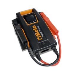 Booster de d&eacute;marrage portable au lithium, 12 V
Compact, l&eacute;ger et puissant, il permet un d&eacute;marrage rapide des v&eacute;hicules m&ecirc;me dans des conditions complexes, gr&acirc;ce &agrave; une amp&eacute;rage de cr&ecirc;te de 5000 A. 
Con&ccedil;u et d&eacute;velopp&eacute; par Beta, il est &eacute;quip&eacute; d'une protection &eacute;lectronique int&eacute;grale, d'un &eacute;cran r&eacute;tro&eacute;clair&eacute;, d'une prise USB-C pour une fonction power bank et d'une batterie LiFePO4 haute performance.

Donn&eacute;es techniques :
- Tension d'utilisation : 12 V
- Courant de cr&ecirc;te : 5 000 A
- Courant de d&eacute;marrage maximal : 2 500 A
- Fonction de sauvegarde de la m&eacute;moire
- Fonction de secours
- Longueur du c&acirc;ble : 500 mm
- Section du c&acirc;ble : 25 mm&sup2;
- Type de batterie : LiFePo4 4 cellules
- Capacit&eacute; de la batterie : 10 000 mAh
- Dimensions : 295 x 155 x 75 mm
- Poids : 2,9 kg