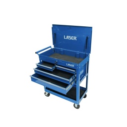 Servante d'atelier, avec espace de rangement supplémentaire en haut et en bas, 4 tiroirs intégrés et espace sur le côté pour suspendre des outils. 
Solution idéale pour déplacer les outils et les pièces nécessaires à l'entretien d'un véhicule. 
L'espace sous étagère permet de ranger des pièces ou des équipements de grande taille, tandis que l'étagère supérieure peut être fermée à clé, de même que les tiroirs, pour la sécurité.

Dimensions hors tout : 835(l) x 445(p) x 985(h) mm. Capacité maximale : 300 kg.
Dimensions des tiroirs : 2 tiroirs supérieurs : 331 x 360 x 74 mm ; 1 tiroir central : 692 x 360 x 74 mm ; 1 tiroir inférieur : 692 x 360 x 100 mm. Capacité de charge par tiroir : 35 kg.
Dimension des plateaux : Supérieur : 829 x 412 x 120 mm ; inférieur : 819 x 412 x 80 mm.
Épaisseur de l'acier : 0,8-2,0 mm. Poids de la servante : 46 kg.
Également dotée d'un revêtement poudre, de tapis EVA dans les tiroirs, d'un espace perforé horizontal sur le côté pour ranger les tournevis, etc. régulièrement utilisés, d'un ressort pneumatique sur le couvercle pour faciliter l'utilisation, de roulettes de 5" (2 fixes et 2 pivotantes avec frein).