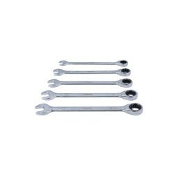 Jeu de clés mixtes à cliquet 12 pans de 10 à 15 mm. Le mécanisme à cliquet 72 dents ne nécessite qu'un angle de reprise de 5°, ce qui permet de tourner les fixations plus rapidement et le rend idéal pour une utilisation dans les espaces confinés. 
Les clés sont fabriquées en acier chrome-vanadium résistant et durable, avec une finition polie miroir, et sont fournies dans un coffret de rangement qui peut être accroché au mur de l'atelier ou posé à plat dans un tiroir de boîte à outils.

Dimensions : 10, 11, 12, 13, 14 , 15 mm.
Clés à cliquet 72 dents, à 12 pans.
Angle de reprise de 5° pour tourner la fixation, idéal pour une utilisation dans les espaces confinés.
En chrome-vanadium avec finition polie.
Fourni dans un coffret de rangement à suspendre.