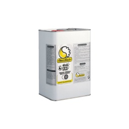 Retablit un fonctionnement correct du filtre à particules. 
restaure une consomm tion normale du carburant et un fonctionnement correct du moteur. 
evite l'encrassement du filtre et des dysfonctionements qui en decoulent (perte de puissance. consomm tion...) 
prolonge la durée de vie du filtre à particules et des catalyseurs. 
dosage : dose de 5 litres pour un réservoir pl/vi de 350 a 700 litres verser la dose dans le réservoir avant de faire le plein. traitement recomm nde une fois par an ou tous les 50000 kmm ou toutes les 1000 heures. vol.net : 5 l
