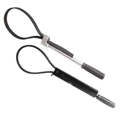 Lot de 2 cl&eacute;s maintien poulies &agrave; courroie stri&eacute;e et crant&eacute;e. Permet de maintenir les poulies de distribution et d'accessoires pour &eacute;viter la rotation lors du d&eacute;vissage. Caract&eacute;ristiques : &oslash;max poulie : 220mm. longueur manche : 325mm. longueur sangle : 775mm. Composition : OM3757 : cl&eacute; maintien poulies &agrave; courroie stri&eacute;e. OM3758 : cl&eacute; maintien poulies &agrave; courroie crant&eacute;e. Permet de maintenir les poulies de distribution et d'accessoires pour &eacute;viter la rotation lors du d&eacute;vissage. Caract&eacute;ristiques : - &Oslash;max poulie : 220mm - longueur manche : 325mm - longueur sangle : 775mm Composition : - OM3757 : cl&eacute; maintien poulies &agrave; courroie stri&eacute;e - OM3758 : cl&eacute; maintien poulies &agrave; courroie crant&eacute;e &Agrave; PROPOS DE LA MARQUE CLAS Notre Marque CLAS &laquo; Garage Solutions &raquo; bas&eacute;e en Savoie (France), a &eacute;t&eacute; cr&eacute;&eacute;e en 1996. Nous sommes depuis toujours un acteur innovant de l&rsquo;&eacute;quipement et de l&rsquo;outillage technique pour v&eacute;hicules l&eacute;gers, utilitaires et poids lourds. Aujourd&rsquo;hui, nous &eacute;voluons vers un &eacute;cosyst&egrave;me offrant des solutions globales, b&eacute;n&eacute;fique pour l&rsquo;ensemble de nos partenaires. Nous nous adaptons &agrave; vos besoins et budgets, en &eacute;tant toujours plus simple et r&eacute;actif avec des hommes et des femmes experts, passionn&eacute;s, au c&oelig;ur d&rsquo;une digitalisation &agrave; votre service. Consolidant notre leadership en France, nous acc&eacute;l&eacute;rons notre expansion afin de devenir un acteur clef &agrave; l&rsquo;international.