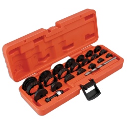 Kit complet d'emporte-pièces pour capteurs de stationnement, pour la découpe propre et rapide de trous dimensionnellement précis lors de la remise en place des capteurs de stationnement suite à des dommages accidentels.
Tailles d'emporte-pièces : 17, 18, 18,2, 19, 20, 22,5, 24, 26, 26,7, 27, 28,1, 29,3, 32, 38,9 mm.
Peut couper du plastique jusqu'à 5 mm d'épaisseur.
Foret de 5/16'' HSS inclus pour le perçage d'un trou pilote.
Vis de force et écrou disponibles séparément - Voir Power-TEC référence 91044.
Les applications comprennent : BMW, Citroën, Peugeot, Seat, Skoda, Toyota, Opel, VW.