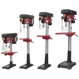 Perceuse sur colonne pour etabli

- modèle equipe de sécurité capot. protection sur-tension. bouton arret d'urgence
- alimentation 230v
- puissance 1cv
- nbre vitesses : 16
- vitesse min/m2x 160 a 3000tr/m2
- course mandrin 80mm - hauteur totale 1000mm - dia colonne : 70mm - table dia 300mm - cône morse cm2
- mandrin 16mm - cap perçage : 20mm - poids: 55kg