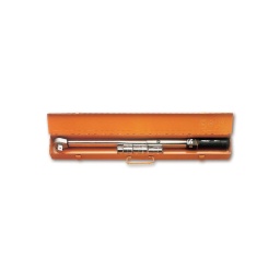 Clé dynamométrique 667/40 en coffret avec 3 douilles 6 pans (24-27-30mm 
- carrée 3/4''
- long 690mm 
- qualité premium beta depuis 1939