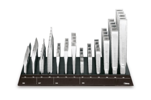 Présentoir mural avec 65 outils à frapper