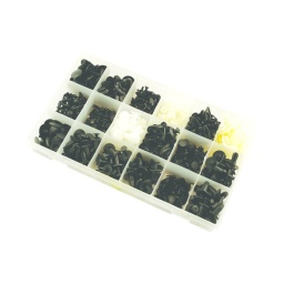 Assortiment de clips de fixation - fiat
composition réf constructeur :
388577s x 25
n8011925s x 15
n806289s x 40
n379830s x 30
1007932. 6384401a00 x 15
n387496s x 10
16500308. 6500787 x 35
n803170s x 35
w704958s300 x 10
nau156145. w706713s300 x 20
n388246s x 35
n387944s x 15
6508197aa. f22z16774a x 30
1673046. 6508197aa x 20
n805231s x 20
w705532s300 x 15
b45556741. f1cz16674a x 30
w710250s300 x 15