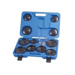 Jeu de coiffe pour filtres à huile 13pcs Un kit incluant 11 coiffes pour filtre à huile pour des véhicules spécifiques Résistera à un couple de 85ft/lbs Inclut : une clé à filtre à trois doigts 65-120mm, gamme de coiffes 66mm x 6 pans, 76mm x 8 pans, 76mm x 12 pans, 86mm x 18 pans, 86mm x 16 pans, 92mm x 10 pans, 93mm x 45 pans, 96mm x 18 pans, 106mm x 15 pans, 108mm x 15 pans, 108mm x 18pans. Permet de retirer les filtres à huiles sans endommager leur cages Fourni dans une boite moulée de rangement 
