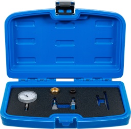 UTILISATION PR&Eacute;VUE 
Ce comparateur de point mort sup&eacute;rieur permet le r&eacute;glage pr&eacute;cis du piston au point mort sup&eacute;rieur de 
sa course et permet ainsi le r&eacute;glage pr&eacute;cis du temps d&rsquo;allumage. 
UTILISATION 
1. Retirez la bougie d&rsquo;allumage. 
2. Ins&eacute;rez l&rsquo;adaptateur (3) ou l&rsquo;adaptateur (2+3) dans le filetage de la bougie d&rsquo;allumage. 
3. Tournez le vilebrequin et r&eacute;glez le piston au point mort sup&eacute;rieur (environ). 
4. S&eacute;lectionnez le palpeur appropri&eacute; (6/7/8), court, moyen ou long, et ins&eacute;rez-le dans le r&eacute;ceptacle 
de palpeur (14). Le palpeur court (8) est mont&eacute; par d&eacute;faut et doit &ecirc;tre remplac&eacute; si une autre taille 
est n&eacute;cessaire. 
5. Ins&eacute;rez le comparateur (1) dans le support de comparateur (4) et fixez-le &agrave; l&rsquo;aide de la bague de 
serrage. 
6. Si la rallonge (5) est n&eacute;cessaire, montez-la sur le support de comparateur. 
7. Ins&eacute;rez le comparateur avec le palpeur, le support et la rallonge dans l&rsquo;adaptateur. 
8. Desserrez la bague de serrage et r&eacute;glez la profondeur de sorte que le comparateur indique une 
valeur, mais que le piston au point mort sup&eacute;rieur ne pousse pas le comparateur jusqu&rsquo;&agrave; la 
but&eacute;e. Resserrez la bague de serrage. 
9. Tournez le vilebrequin alternativement sur 90 degr&eacute;s dans les deux sens jusqu&rsquo;&agrave; ce que le 
comparateur affiche la valeur la plus &eacute;lev&eacute;e. Le piston est maintenant au point mort sup&eacute;rieur. 
10. Desserrez la vis de fixation de la bague de r&eacute;glage (11) et tournez la bague de r&eacute;glage (12) sur le 
comparateur jusqu&rsquo;&agrave; ce que l&rsquo;aiguille atteigne la position 0. Resserrez la bague de r&eacute;glage (12) 
avec la vis de fixation de la bague de r&eacute;glage (11). 
11. En tournant le vilebrequin, on peut maintenant d&eacute;terminer la position du piston (en mm). Si l&rsquo;on 
tourne dans le sens contraire au sens de rotation du moteur, le piston se trouvera en amont du 
point mort sup&eacute;rieur. Si l&rsquo;on tourne dans le sens de rotation du moteur, le piston se trouvera en 
aval du point mort sup&eacute;rieur. 