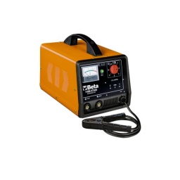 Chargeur / démarreur de batterie 12/24V
Chargeurs et démarreurs de batterie portables Autostar. Equipé de sélecteurs et d'ampèremètres permettant de réguler et d' afficher avec précision le niveau de courant de charge. 
La sécurité est assurée par des fusibles internes de protection contre les courts-circuits et les inversions de polarité ainsi que par des protecteurs thermostatiques de démarrage prolongé. 
Le Car Protection System (CPS) permet d'activer et de désactiver automatiquement la fonction Boost, protégeant ainsi à la fois la batterie et l'électronique du véhicule. Autostar : le choix professionnel pour l’entretien automobile.
Données techniques :
Alimentation (monophasée) : 230 V - 50/60 Hz
Puissance : 890 W
Tension : 12/24 V
Courant maximal : 37 A
Courant de charge : 30 A
Courant max de suralimentation : 450 Acc
Courant de démarrage : 320 A
Capacité de charge : 540 Ah 15h
Positions de charge : 6 + boost
