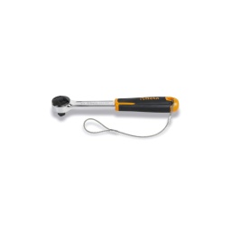 Cliquet réversible carré mâle 3/8" avec système antichute H-SAFE
Caractéristiques :
- Carré d'entraînement phosphaté
- Angle d'attaque : 5°.
- Taille minimale de la tête
- Inversion d'une seule main
- Excellentes caractéristiques mécaniques
- Mécanisme à 72 dents
- Poignée ergonomique en bi-matière, avec trou de suspension pratique.