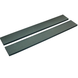 Paire de patins de levage extra-longs, 1250 x 230 x 33 mm, conçus pour être placés ou fixés dans les plates-formes de levage. 
Convient aux élévateurs à ciseaux, aux élévateurs encastrés dans le sol, ainsi qu'aux plates-formes élévatrices standard. 
La nouvelle gamme de patins/blocs de levage Laser est fabriquée à partir d'un matériau en polyuréthane (PU) très résistant, léger et durable, qui résiste également à l'huile. 
Le polyuréthane est bien plus léger que le caoutchouc traditionnel, dure beaucoup plus longtemps et a une plus grande flexibilité, ce qui réduit le risque de dommages dus à la pression sur la carrosserie du véhicule. En outre, le PU est plus facile à recycler et s'inscrit dans la lignée des autres produits Laser qui sont déjà en PU recyclé, pour une gamme de produits plus respectueuse de l'environnement. 
La gamme complète comprend une variété de patins/blocs, conçus pour couvrir un large éventail d'applications en atelier et en carrosserie.

2 patins de levage, 1250 x 230 mm, extra-longs, pour placement ou fixation dans les plates-formes de levage. Convient aux élévateurs à ciseaux, aux élévateurs encastrés dans le sol, ainsi qu'aux plates-formes élévatrices standard.
33 mm d'épaisseur ; 1,5 kg.
Idéal lorsque le levage doit se faire directement sur la carrosserie du véhicule, possibilité de rouler dessus sans danger.
Fabriqué en polyuréthane (PU) solide. Très durable et résistant à l'huile.
6000 cm² de surface, seulement 0,5 kg de pression par cm²