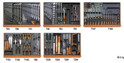 Composition de 153 outils pour la maintenance industrielle en plateaux thermoformés rigides en ABS
42	clés mixtes 6÷21 mm	
42	clés mixtes 22 - 24 - 27 - 30 - 32 mm
31	chasse-goupilles Ø 2 - 3 - 4 - 5 - 6 mm	
32	pointeau 4 mm	
55	clés à fourches 6x7 - 8x9 - 10x11 - 12x13 - 14x15 - 16x17 18x19 - 20x22 - 21x23 - 24x26 - 27x29 - 30x32 mm	
96N/SC9	clés mâles 6 pans coudées  1,5 - 2 - 2,5 - 3 - 4 - 5 - 6 - 8 - 10 mm	
90	clés polygonales contre - coudées 6÷29 mm	
920A	douilles 6 pans avec carré conducteur femelle 1/2"  10÷24 - 26 - 27 - 30 - 32 mm	
920/21	rallonge - 1/2" 125 mm	
920/22	rallonge - 1/2" 255 mm	
920/25	cardan 1/2"	
920/42	poignée coulissante 1/2"	
920/55	cliquet réversible 1/2" 
900	douilles 6 pans avec carré conducteur femelle 1/4"  4÷14 mm	
900ME	douilles tournevis pour vis 6 pans creux carré femelle 1/4"-2,5÷8 mm	
900/20	rallonge - 1/4” 50 mm	
900/21	rallonge - 1/4” 150 mm	
900/25	cardan avec carrés mâle et femelle 1/4"	
900BG/30	poignée emmanchée avec carré mâle 1/4"	
900/42	poignée coulissante avec carré mâle 1/4"	
900/55	cliquet réversible avec carré mâle 1/4" 	
1260	tournevis pour vis à fente 3x75 - 3x100 - 4x100 - 4x150 - 5,5x100 - 5,5x150 - 6,5x150 - 8x150 - 10x200 mm	
1260N	tournevis à lame courte pour vis à fente 4x30 - 6,5x30 mm
1262	tournevis pour vis Phillips® PH0x60 - PH0x100 - PH1x80 - PH1x120 - PH2x100 - PH2x150 - PH3x150 mm	
1262N	tournevis à lame courte pour vis Phillips® PH1x30 - PH2x30 mm	
1048N	Pince multiprise entrepassée 250 mm	
1052	pince - étau à becs droits 240 mm	
1084	Pince coupante diagonale à faible effort de coupe 160 mm	
1166	Pince à becs demi-ronds longs  160 mm	
1150	pince à becs demi-ronds longs  180 mm	
1032	pinces pour circlips intérieurs à becs droits 180 mm	
1034	pinces pour circlips intérieurs à becs coudés 170 mm	
1036	pinces pour circlips extérieurs à becs droits 175 mm	
1038	pinces pour circlips extérieurs à becs coudés 175 mm	
951	clés mâles 6 pans en T 2,5 - 3 - 4 - 5 - 6 - 8 mm	
1719BMA8/S5	limes demi-douces 200 mm	
35	burins nervurés 100 - 200 mm	
1370	marteau de mécanicien 300 g	
1390	maillet à embouts nylon, manche en bois Ø 35 mm	
1741B	pince à riveter	
1741RV...K	rivets en aluminium 2,9x6 mm	100
1741RV...K	rivets en aluminium 3,2X8 mm	100
1741RV...K	rivets en aluminium 3,8x10 mm	100
1741RV...K	rivets en aluminium 4x12 mm	100
1741RV...K	rivets en aluminium 4,8x12 mm	100
1692	mètre à ruban	
1725CR	mini - monture de scie à métaux	
1771RL	Etui de 10 lames sécables 18 mm, pour 1771 et 1771BM, 1771HD	
1771	cutter à lame sécable 18 mm avec lames