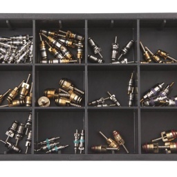 Kit obus maintenance climatisation de composition : 20 obus 19.0 x 5.12mm, 10 obus 21.5 x 7.8mm, 5 obus 20.0 x 7.0mm, 5 obus 18.7 x 6.0mm, 5 obus 21.8 x 8.0mm, 5 obus 22.1 x 9.8mm, 5 obus 18.35 x 5.1mm, 5 obus 27.15 x 7.8mm, 5 obus 18.5 x 6.5mm, 5 obus 19.0 x 5.12mm - HFO1234yf, 3 obus 21.8 x 8.0mm - HFO1234yf, 3 obus 22.1 x 9.8mm - HFO1234yf.



Composition :
- 20 obus 19.0x5.12mm
- 10 obus 21.5x7.8mm
- 5 obus 20.0x7.0mm
- 5 obus 18.7x6.0mm
- 5 obus 21.8x8.0mm
- 5 obus 22.1x9.8mm
- 5 obus 18.35x5.1mm
- 5 obus 27.15x7.8mm
- 5 obus 18.5x6.5mm
- 5 obus 19.0x5.12mm - HFO1234yf
- 3 obus 21.8x8.0mm - HFO1234yf
- 3 obus 22.1x9.8mm - HFO1234yf




À PROPOS DE LA MARQUE CLAS
Notre Marque CLAS « Garage Solutions » basée en Savoie (France), a été créée en 1996. Nous sommes depuis toujours un acteur innovant de l’équipement et de l’outillage technique pour véhicules légers, utilitaires et poids lourds. Aujourd’hui, nous évoluons vers un écosystème offrant des solutions globales, bénéfique pour l’ensemble de nos partenaires. Nous nous adaptons à vos besoins et budgets, en étant toujours plus simple et réactif avec des hommes et des femmes experts, passionnés, au cœur d’une digitalisation à votre service. Consolidant notre leadership en France, nous accélérons notre expansion afin de devenir un acteur clef à l’international. 
