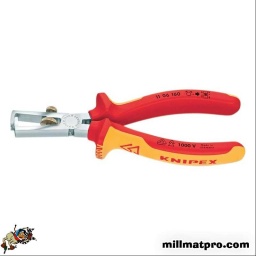 Gainée, bi-matière, PVC.
Réglage simple du diamètre du câble ou du fil grâce à l’écrou moleté et au contre-écrou.
Acier à outils spécial, forgé, trempé à l’huile.
Longueur: 160mm
Cpacité de dénudage: 10mm²
Poids: 166g