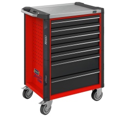 Servante d'atelier 7 tiroirs plateau inox 179NX-7 rouge
Surfaces de travail
- Plan de dépôt et de travail largement agrandi en acier inoxydable ou en matière plastique, jusqu’à 30 % en fonction de la servante
- Le plan de travail entièrement étanchéifié protège l’intérieur de la servante des fuites de liquides
- Interfaces intégrées dans la surface de travail pour les accessoires comme les supports pour ordinateur portable et les modules d’adaptation Corps / Poignée
- Modèle extrêmement robuste grâce à la construction à double paroi
- Construction entièrement soudée du corps pour l’utilisation quotidienne exigeante en atelier
- Protection anti-choc optimisée à déformation ciblée sur tous les angles avec réelle protection contre les collisions grâce à la conception d’amortissement intégré
- Poignée à ergonomie optimisée pour une meilleure maniabilité
Concept de verrouillage
- Position de serrure ergonomique pour une meilleure maniabilité protégeant la clé et la serrure des détériorations
- Dispositif de verrouillage à haute sécurité avec système de fermeture centrale pour une protection optimale de votre équipement
 Verrouillage à 2 niveaux
– Verrouillage central, avec serrure à cylindre et 2 clés escamotables
– Verrouillage anti-basculement réduisant le risque de basculement
Conception des tiroirs
- La rentrée automatique des tiroirs et leur verrouillage réciproque permet d’éviter toute ouverture involontaire
- Ouverture à 100 % avec glissières télescopiques montées sur roulements à billes
- Tiroirs conçus pour une utilisation optimale de l’espace interne
- Nouvelles façades de tiroir pour une maniabilité optimisée
- Nouveau revêtement de tiroirs résistant aux salissures pour un nettoyage facile
- Tiroir plat, hauteur : 77 mm / haut, hauteur : 162 mm
- Capacité de charge par tiroir de 25 kg
- Taille de tiroir pour système de rangement 3/3+
Châssis haute performance
- Grandes roues à capacité de charge élevée (x 125 mm) avec roulement à billes de précision et palier pivotant à double rangée de billes, manoeuvre aisée même en cas de charge dynamique élevée
- 2 galets pivotants à blocage double effet permettant le blocage du galet et du palier pivotant, p. ex. sur des surfaces inclinées
- Une bague de protection empêche la pénétration de salissures et de fils
- Galets en caoutchouc gris élastique non tachants permettant un fonctionnement silencieux
7 tiroirs
5 : 77x522x398mm
2 : 162x522x398mm