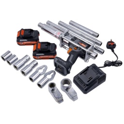 Kit de poussée-traction sans fil
Montage rapide et utilisation facile. Course de 130 mm.
Fonctionnement par une seule personne, sans câbles ni conduites d'air.
Accessoires inclus : 3 barres d’extension (200 mm, 300 mm, 400 mm), 2 manchons de connexion filetés femelles, 2 adaptateurs, 2 adaptateurs de chaîne, 1 pied à vis de force interne et 1 pied à vis de force externe.
Fourni avec 2 batteries 21 V et 1 chargeur (prise secteur britannique). Pour le chargeur secteur européen, veuillez consulter la référence Power-TEC 62884.
Le tout est contenu dans un boîtier en plastique robuste avec des fermetures à point mort haut. Conforme aux normes CE, UKCA et RoHS.
Kit d'alignement portatif à pousser et tirer, alimenté par batterie 21 V rechargeable, délivrant jusqu'à 5 tonnes de force dans les deux sens.
L'absence de câbles externes, de pompes hydrauliques et de tuyaux rend ce système idéal pour une utilisation dans les espaces restreints.
Le kit comprend également divers accessoires, tels que des rallonges et des cadenas à chaîne, et est livré dans une robuste mallette de rangement en plastique.