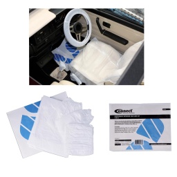 Ce jeu comprend Un protège volant fabriqué en LDPE de 10cm x 130cm x 20 microns. Un protège levier de vitesse et fabriqué en LDPE de 14cm x 14.5cm x 20 microns. Un protège levier de frein à main fabriqué en LDPE de 9cm x 17cm x 20 microns. Une house pour siège fabriquée en LDPE de 130cm x 80cm x 13 microns. Un tapis de sol de 80g avec un film en PE de 15 grammes - 38cm x 50cm