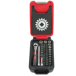 Fusion box N1 douilles 1/4 (16 pièces) cliquet tête rotative
 CLIQUET TÊTE ROTATIVE : cliquet à tête rotative librement orientable : - Utilisable comme un tournevis classique en position 0° - Utile lorsque la situation nécessite un dégagement - Utilisable en cliquet classique à 90°. QUALITÉ : Denture fine du cliquet 100 dents angle de reprise 3,6°. Inversion du sens de serrage sur toute la circonférence de la tête. Bouton éjection des douilles. Manche bimatière.