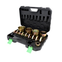 Coffret pour le montage et le démontage des roulements COMPETITION 18 pcs
Pour le démontage et le montage du moyeu directement sur le véhicule
Le démontage de la suspension ou du triangle de suspension devient inutile
Montage dans les règles de l'art par pression régulière sur l'extérieur du roulement
Gain de temps énorme, car pas de géométrie du train à réaliser
En acier
Coffret robuste en matière plastique
1 cloche de pression pour chaque dimension :68-77-81-91 mm
1 plaque d'impression pour chacune des dimensions suivantes :54,5-59,5-61,5-64,5-66,5-71,5-73,5-78,5-87,5 mm