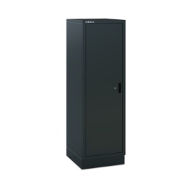 Armoire à 1 porte en tôle pour l'ameublement d'atelier RSC50
Caractéristiques :
 4 étagères amovibles réglables en hauteur
 Avec serrure de sécurité
 Dimensions intérieures : 590x615 mm
 Avec pieds réglables en hauteur
66 kg