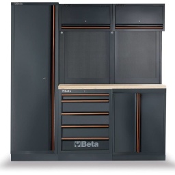 Combinaison d'ameublement d'atelier C45PRO BW Combinaison comprenant: - Plan de travail en bois multicouche (C45PW / 2-1.3MT) - Module fixe avec 5 tiroirs (C45PRO M5) - Module fixe à deux portes (C45PRO MA) - Armoire à outils à une porte (C45PRO AS1) - 2 armoires murales (C45PRO PM) - 2 panneaux porte-outils perforés (C45PRO PF) - 2 supports muraux, type large (C45PRO SL) - 1 support mural, type étroit (C45PRO SS) - 190 kg- Dimensions 1960x495mm hauteur 2000mm Le nouveau mobilier d'atelier C45PRO, évolution de la gamme à grand succès C45 de chez Beta, se présente sous de nouvelles couleurs, un superbe gris anthracite (ral7016), les poignées alu passent à la couleur orange, et, grande nouveauté, les meubles bas sont maintenant équipés de réglage, permettant une instalation plus facile sur sol irrégulier. Donnez un look ravageur à votre atelier, gràce au mobilier d'atelier C45PRO au rapport qualité prix toujours aussi attractif.