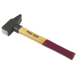 Marteau rivoir 45mm 
- manche en frêne. verni 385mm - tête en acier trempe c45 
- dimension tête 139x45mm 
