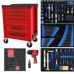 Servante d'atelier 6 tiroirs avec composition outils Brilliant tools
4 tiroirs outillage ks tools 
Tiroir 1 : BT158172
Tiroir 2 : BT158036
Tiroir 3 : BT158039
Tiroir 4 : clé choc + douilles choc courtes et longues du 10 au 27mm
La servante d’atelier KStools. série Racing Dakar édition. respecte les normes de robustesse et de solidite deja reconnues sur les autres lignes de servantes d’atelier de la marque KS Tools. 
Les tiroirs de la servante d’atelier Dakar. possedent un systeme de roulements à billes (résistance 35kg). un systeme de fermeture par serrure et s’ouvre totalement pour plus de facilite dans vos rangements.
Les tiroirs de cette servante ont une grande capacité. 40cm de profondeur par 57cm de largeur. tout les tiroirs de cette servante d'atelier sont fournis avec un tapis mousse. a installer au fond. 
Sur son plan de travail on trouve un tapis en mousse imputrescible. sa poignée de côté et ses 4 roues robustes dont 2 directionnelles avec frein. la servante d'atelier Dakar édition reste une reference en therme d’ergonomie. fini le desordre dans le garage. rangez vos outils. ou bien d'autre chose de maniere ordonnee

- 2 roues fixes 
- 2 roues pivotantes avec systeme de freinage total
- Plan de travail anti-derapant
- Tiroirs sur glissieres à billes (35 kg par tiroir)
- Tiroirs à ouverture totale
- Fermeture totale et simultanee des tiroirs par serrure 
- poignée tubulaire de manutention
- Tapis mousse dans chaque tiroir
- Les grands tiroirs vous permettent de ranger du materiels encombrants
- Finition 2017. panneau perfore. poignée pearl. poignée tiroir noire et rouge
- Dimensions: L680xl455xH1010 avec roues
- Dimensions tiroirs: 
3 x H55xL565xP400mm 3 x H130xL565xP400mm 
- Charge maxi: 500kg
- Poids 45kg