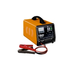 Chargeur / démarreur de batterie 12V
Chargeurs et démarreurs de batterie portables Autostar. Equipé de sélecteurs et d'ampèremètres permettant de réguler et d' afficher avec précision le niveau de courant de charge. 
La sécurité est assurée par des fusibles internes de protection contre les courts-circuits et les inversions de polarité ainsi que par des protecteurs thermostatiques de démarrage prolongé. 
Le Car Protection System (CPS) permet d'activer et de désactiver automatiquement la fonction Boost, protégeant ainsi à la fois la batterie et l'électronique du véhicule. Autostar : le choix professionnel pour l’entretien automobile.
Données techniques :
Alimentation (monophasée) : 230 V - 50/60 Hz
Puissance : 300 W
Tension : 12 V
Courant maximal : 25 A
Courant de charge : 20 A
Courant max de suralimentation : 300 Acc
Courant de démarrage : 210 A
Capacité de charge : 375 Ah 15h
Positions de charge : 2 + boost