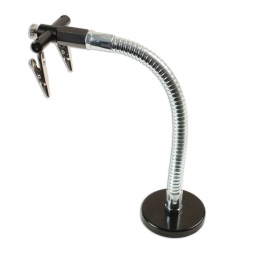 Pince de soudure de fils – Magnétique
Conçue pour retenir deux fils pendant qu'ils sont soudés l'un à l'autre
La base magnétique retient jusqu'à 2,2 kg