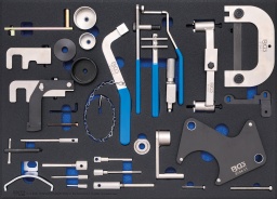 Pour contrôle et réglage de la distribution du moteur>Convient pour les modèles suivants Renault : Clio 1-2-3-4, Clio Sport 1-2-3, Mégane 1-2-3, Master 1-2, Mégane Scénic 1-2-3, Vel Satis 1-2, Avantime, Kangoo 1-2-3, Laguna 1-2-3, Espace 1-2-3, Trafic 1-2, Wind, Modus, Twingo, KoleosDacia : Logan, Duster, Sandero, DokkerNissan : Note, Qashqai, Micra, Interstar, Primastar, Kubistar, Almera, PrimeraOpel : Vivaro, MovanoVolvo : S 40, V 40Approprié pour moteurs essence et diesel 1.2 - 1.2 16V - 1.4 - 1.4 16V - 1.5DCI - 1.6 - 1.6 16V - 1.6D - 1.7 - 1.8 - 1.8 16V - 1.9TD - 1.9 - 1.9DCI - 1.9DTI - 1.9CDTI - 2.0 - 2.0 16V - 2.1TD - 2.2 - 2.2DCI - 2.2DTI - 2.2TD - 2.5DCI - 2.5CDTI - 2.5TD - 2.8DCode moteur :>D4F 702 / 706 / 708 / 712 / 714 / 716 / 722 / 728 / 730 / 740 / 764>D7F 700 / 701 / 710 / 720 / 722 / 726 / 730 / 744 / 746 / 764 / 766>E7F 700 / 704 / 706 / 750>E7J 601 / 624 / 626 / 634 / 635 / 680 / 700 / 706 / 710 / 711 / 716>718 / 719 / 720 / 724 / 726 / 728 / 740 / 742 / 745 / 754 / 756 / 757>764 / 770 / 771 / 773 / 780>F3P 670 / 682 / 700 / 704 / 706 / 708 / 710 / 712 / 714 / 720 / 724 / 755 / 758 / 760>F7P 704 / 722>F3R 611 / 722 / 723 / 728 / 729 / 750 / 751 / 752 / 791 / 796 / 797 / 798>F5R 700 / 701 / 740>J7R 732 / 733 / 734 / 735 / 768>F7R 710 / 714>J7T 600 / 760 / 761 / 762 / 766 / 772 / 780 / 782>N7Q 704 / 710 / 711>N7U 700 / 701>K4J 700 / 710 / 711 / 712 / 713 / 714 / 715 / 730 / 732 / 740 / 750 / 770 / 780>K4M 700 / 701 / 704 / 706 / 707 / 708 / 709 / 710 / 711 / 712 / 714 / 716 / 718 / 720 / 724 / 730 / 732 / 734 / 736 / 740 / 742 / 743 / 744 / 745 / 746 / 748 / 750 / 752 / 753 / 754 / 760 / 761 / 762 / 764 / 765 / 766 / 768 / 776 / 782 / 788 / 790 / 791 / 794 / 800 / 801 / 802 / 804 / 812 / 813 / 830>K9K 700 / 702 / 704 / 706 / 710 / 712 / 714 / 716 / 718 / 722 / 724 / 728 / 729 / 732 / 734 / 740 / 750 / 752 / 760 / 762 / 764 / 766 / 768 / 802 / 804 / 806>F9Q 610 / 650 / 664 / 670 / 674 / 71 / 716 / 717 / 718 / 720 / 722 / 730 / 731 / 732 / 733 / 734 / 736 / 738 / 740 / 744 / 748 / 750 / 752 / 754 / 758 / 759 / 760 / 768 / 762 / 770 / 772 / 774 / 780 / 782 / 784 / 786 / 788 / 790 / 796 / 800 / 803 / 804 / 808 / 812 / 816 / 818 / 820>G9T 600 / 605 / 700 / 702 / 703 / 706 / 707 / 710 / 712 / 720 / 722 / 742 / 743 / 750>G9U 720 / 724 / 726 / 730 / 750 / 754>F8M 736 / 760>F8Q 600 / 610 / 606 / 620 / 622 / 624 / 630 / 632 / 640 / 644 / 646 / 648 / 662 / 672 / 678 / 680 / 682 / 684 / 692 / 696 / 706 / 714 / 720 / 722 / 730 / 732 / 740 / 742 / 744 / 764 / 768 / 706 / 776 / 784 / 786 / 788>J8S 620 / 621 / 622 / 758 / 760 / 776 / 778>G8T 714 / 716 / 740 / 752 / 760 / 790 / 792 / 794>S8U 720 / 722 / 730 / 731 / 742 / 748 / 750 / 752 / 770 / 772 / 780 / 782>S9U 700 / 702 / 704 / 714 / 740>S9W 700 / 702 / 206 / 208 / 212>E5F, E6J, K7M, F4P/F4R, F1N, F2N, F3N, F2R, F3P, F4P, F3R, J5T, J6R, J7RÉtendue de la livraison Outils de calage d’arbre à cames, à utiliser comme OEM MOT 1496, MOT 1750, MOT 1337, MOT 1534, KM-6205, MOT 1537, KM-6204Outil de réglage du pignon de l’arbre à cames, à utiliser comme OEM MOT 1490-01Goupilles de calage de vilebrequin, à utiliser comme OEM MOT 1054, KM-6031, KV113 B0280, MOT 1489, KV113 B0130, MOT 1340, MOT 910, MOT 1318, MOT 1489, MOT 1337, MOT 1536, KM-6203, MOT 1054Outils de serrage, à utiliser comme OEM MOT 1348, MOT 1312, MOT 1384, MOT 1135-01, MOT 1543, KM-6234, KV113 B0360, MOT 1386Vis M6 x 45 mmVis M8 x 80 mmGoupilles de calage de pompe d’injection, à utiliser comme OEM MOT 1538, MOT 1200-01