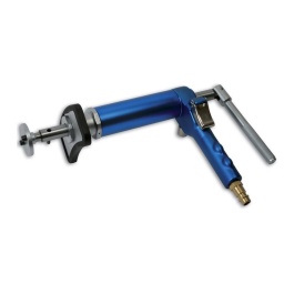 Repousse piston pneumatique - 3/8" Ce repousse piston vous permet de repousser vos pistons sur vos étriers afin d'opérer le remplacement de vos plaquettes de frein L'adaptateur en bout est magnétique et dispose d'un entraînement avec 2 trous. Il se retire pour disposer d'un entraînement en 3/8" Convient pour les filetages avec un pas à droite et un pas à gauche Large gamme d'adaptateur disponible Joint du piston disponible sous la ref 2280