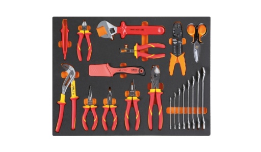 Plateau mousse avec composition d'outils pour les travaux électriques