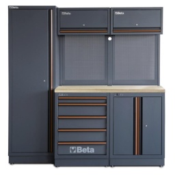 Combinaison d'ameublement d'atelier C45PRO 2.0
Combinaison comprenant les éléments suivants :
1 Plan de travail en bois contreplaqué stratifié, dimensions 1360 x 615 mm (C45PRO 2.0 PWE/2-1,3MT)
1 Module fixe avec 5 tiroirs (C45PRO 2.0 M5)
1 Module fixe à 2 portes (C45PRO 2.0 MA)
2 meubles hauts muraux (C45PRO 2.0 PM)
2 panneaux porte-outils perforés (C45PRO 2.0 PF)
2 étriers, type large (C45PRO 2.0 SL)
1 étrier, type étroit (C45PRO 2.0 SS)
1 Armoire à 1 porte (C45PRO 2.0 AS1)