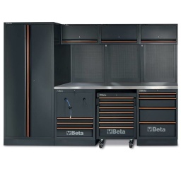 Le nouveau mobilier d'atelier C45PRO, évolution de la gamme à grand succès C45 de chez Beta, se présente sous de nouvelles couleurs, un superbe gris anthracite (ral7016), les poignées alu passent à la couleur orange, et, grande nouveauté, les meubles bas sont maintenant équipés de réglage, permettant une instalation plus facile sur sol irrégulier. 
Donnez un look ravageur à votre atelier, gràce au mobilier d'atelier C45PRO au rapport qualité prix toujours aussi attractif.
1 plan de travail en MDF revêtu en acier inoxydable (C45PX/3-2,0MT)
1 module fixe avec deux enrouleurs intégrés (C45PRO ACT)
1 servante mobile avec 7 tiroirs (C45PRO C7)
1 module fixe avec 4 tiroirs (C45PRO M4)
3 meubles hauts muraux (C45PRO PM)
3 panneaux porte-outils perforés (C45PRO PF)
3 étriers de type large (C45PRO SL)
1 étrier de type étroit (C45PRO SS)
1 armoire à 2 portes (C45PRO AS2)