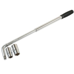 Clé démonte-roue télescopique à carré de 1/2", fournie avec deux douilles en chrome-vanadium, à double extrémité, 17 x 19 mm et 21 x 23 mm. Convient pour les camionnettes et les voitures. Contient deux douilles à double extrémité - 17 x 19 mm et 21 x 23 mm - qui couvrent un large éventail de véhicules, aussi bien des voitures que des camionnettes. Clé télescopique à carré de 1/2" 350 mm - 550 mm (verrouillable par torsion) ; peut aussi être utilisée avec n'importe quelle douille à carré de 1/2". Gain de place grâce à la fonction télescopique. Idéale pour le remplacement des clés démonte-roue fournies avec les véhicules modernes. Poignée gainée de caoutchouc. 