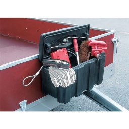 Un rangement efficace et sur.
Fermeture à clé. Etanche. Jusqu'à 20 kg de charge.
Plusieurs possibilités de montage: sur le côté, devant ou dans la remorque.
Caractéristiques: Ouverture sur toute la largeur.
Dimensions haut x long x prof: 272 x 515 x 225mm
Poids: 3,2kg